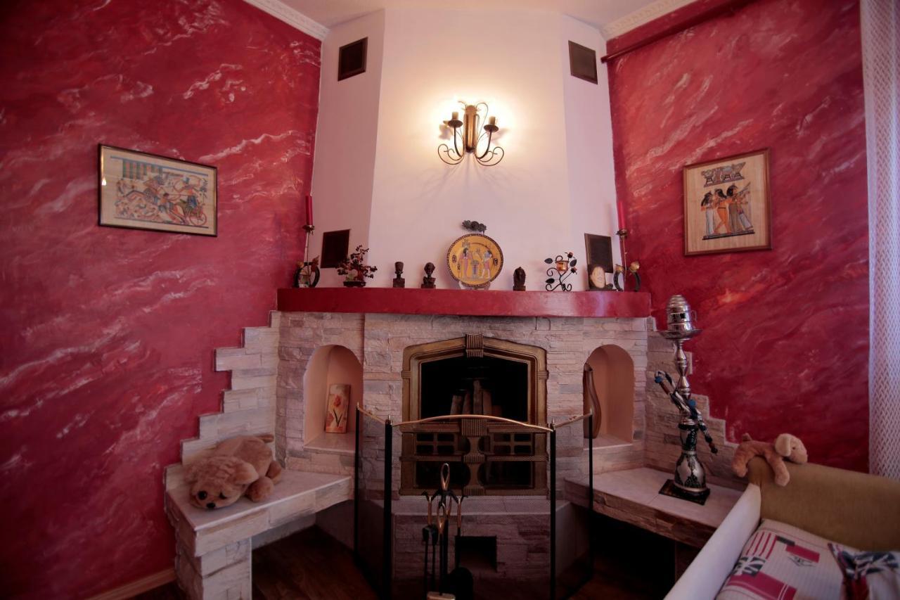 Guest House Kamenny Dom Karolino-Buhaz Bagian luar foto