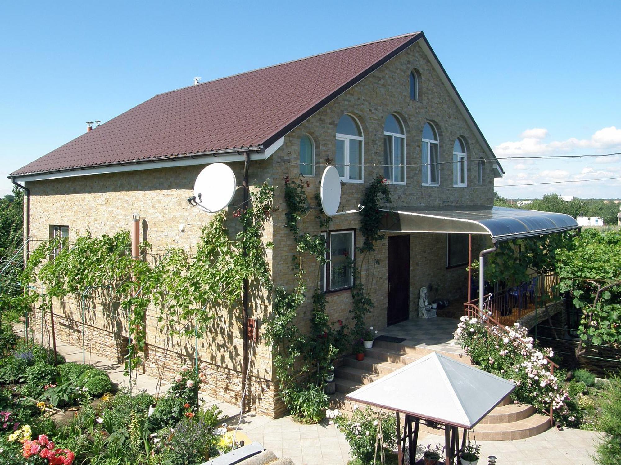 Guest House Kamenny Dom Karolino-Buhaz Bagian luar foto