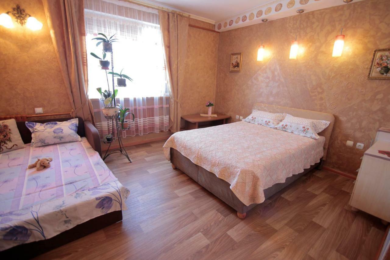 Guest House Kamenny Dom Karolino-Buhaz Bagian luar foto
