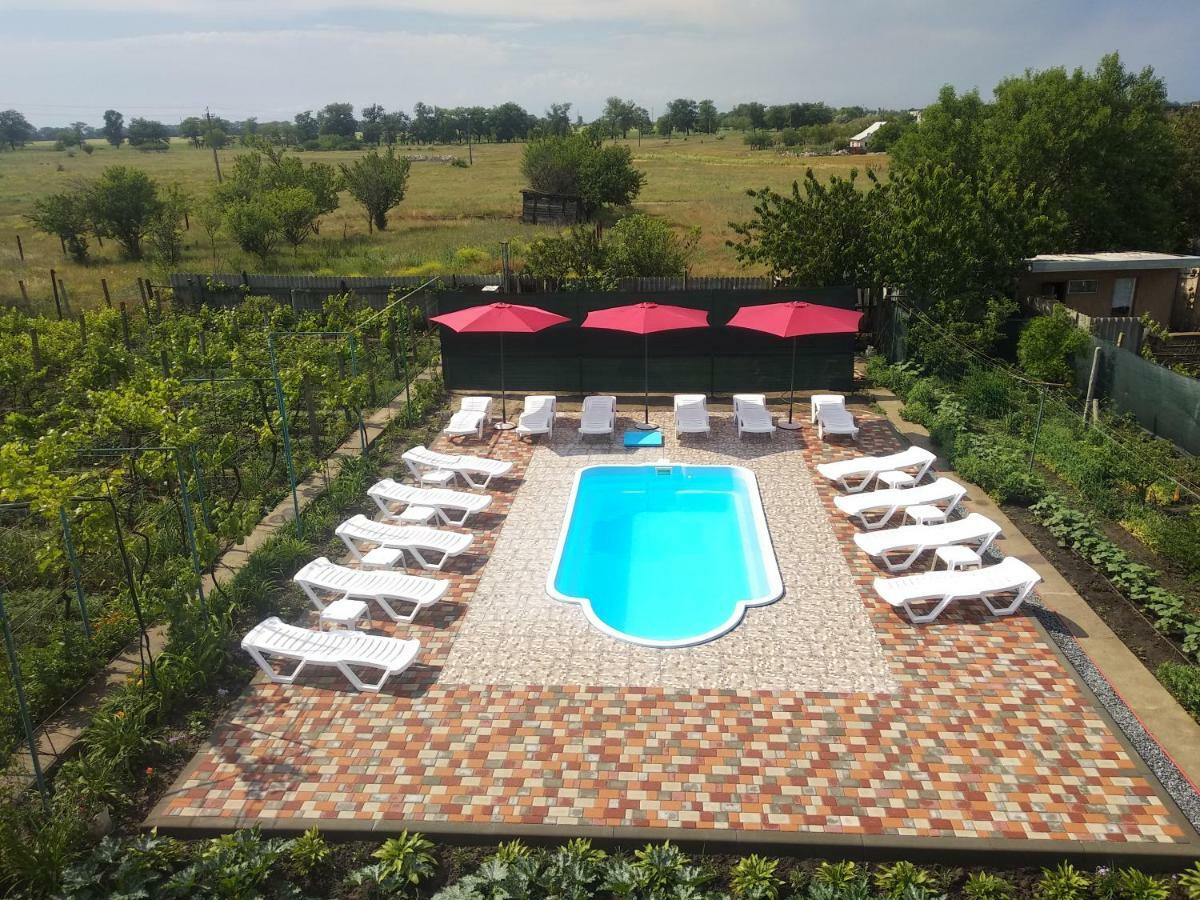 Guest House Kamenny Dom Karolino-Buhaz Bagian luar foto